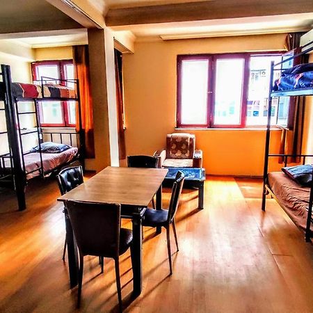 Masala Hostel Batumi Luaran gambar